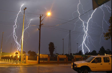 20130407_lightning_houston